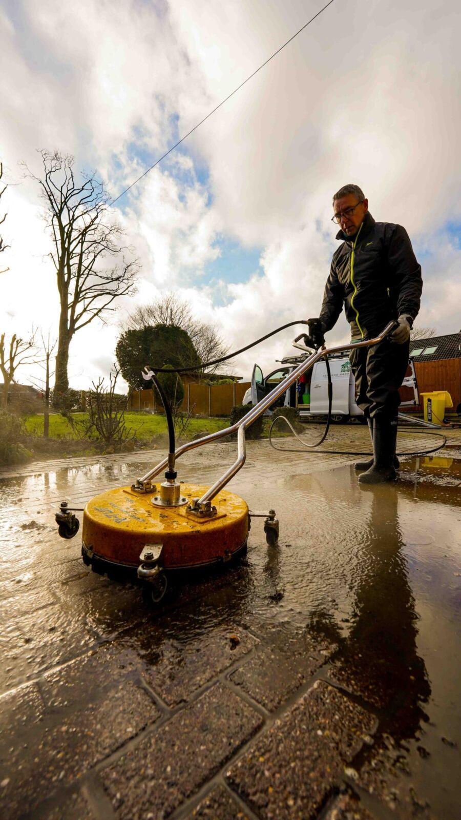 Block paving cleaning & sealing in Sleaford by Fenland Property Care